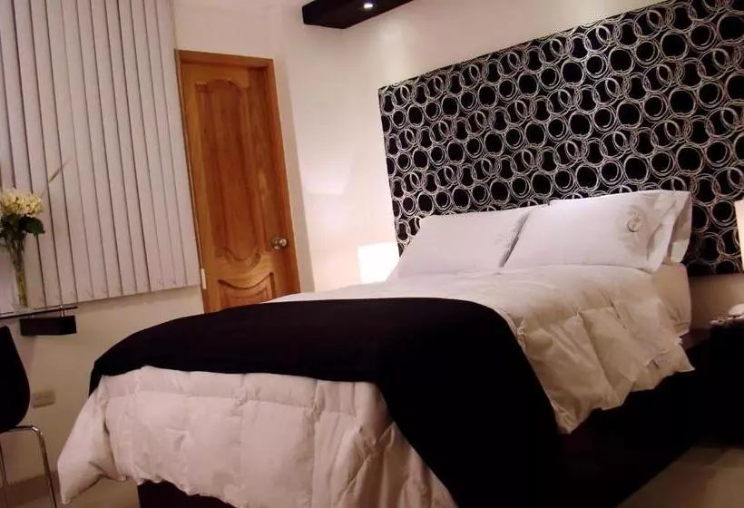 Fotos del hotel Hostal Media Luna:  11