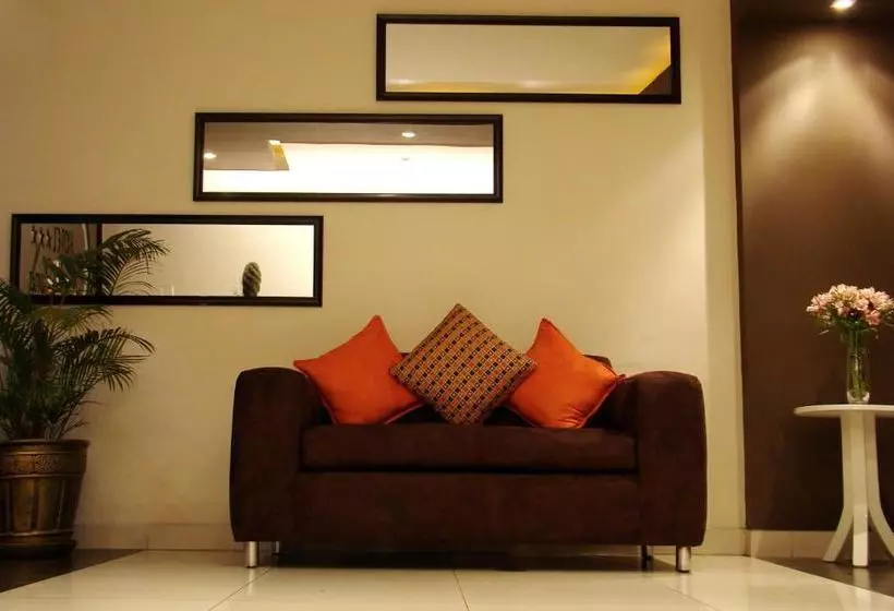 Fotos del hotel Hostal Media Luna:  6