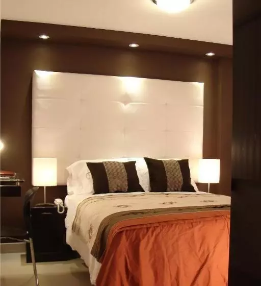 Fotos del hotel Hostal Media Luna:  10