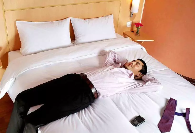 Fotos del hotel Ibis Shanghai Xujiahui:  2