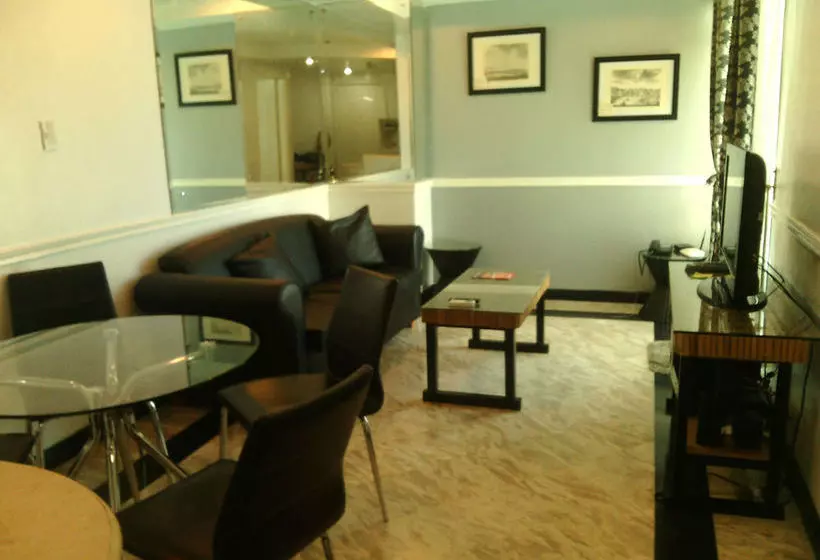 Fotos del hotel The Baywatch Tower Manila:  13