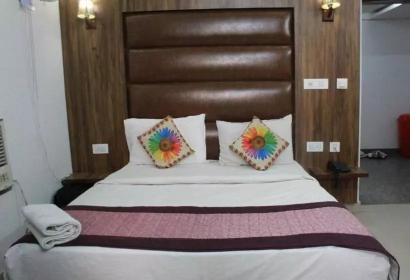 Fotos del hotel Noratan Palace:  7