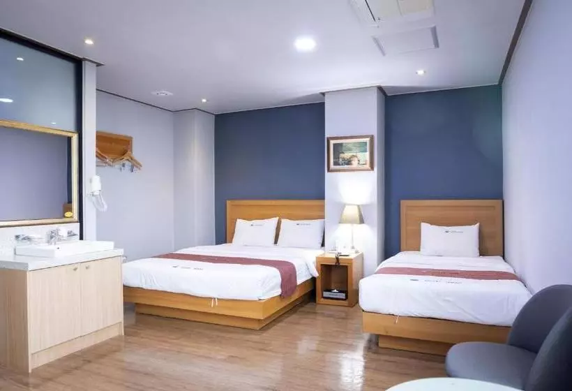 Fotos del hotel Noah:  5