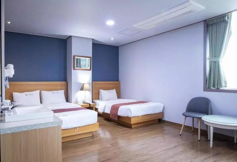 Fotos del hotel Noah:  6