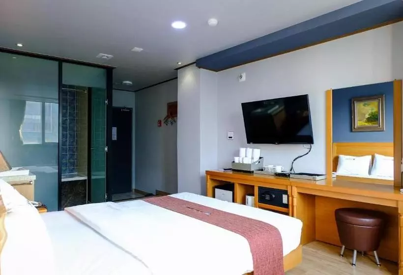 Fotos del hotel Noah:  12