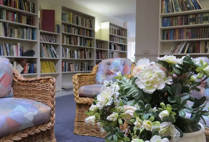 Fotos del hotel Wahroonga Waldorf Apartments Sydney:  7