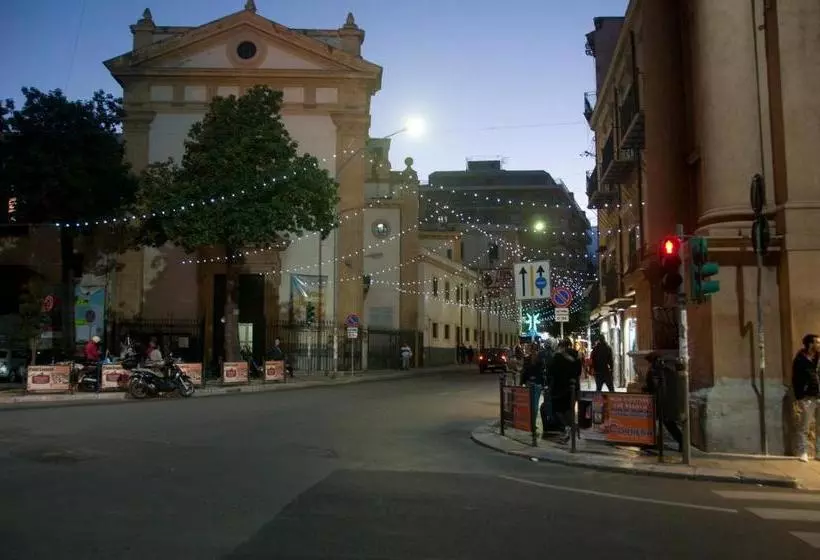 Fotos del hotel Affittacamere Vittoria:  11