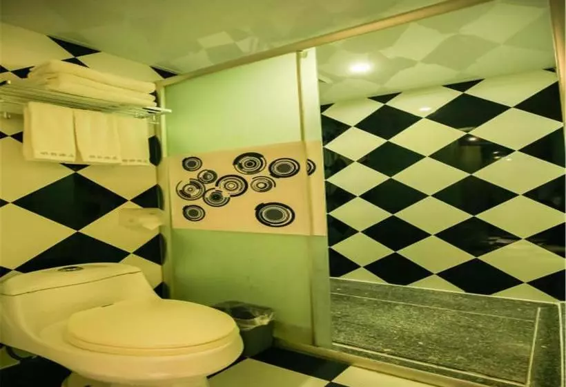 Fotos del hotel 24 Tomorrow:  8