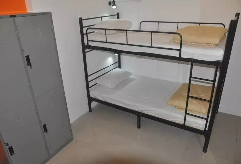 Fotos del hotel Check Inn Hostel @ Phromphong:  5