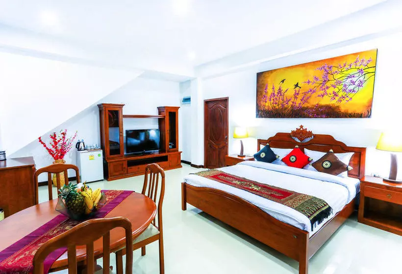 Palm Oasis Apartments