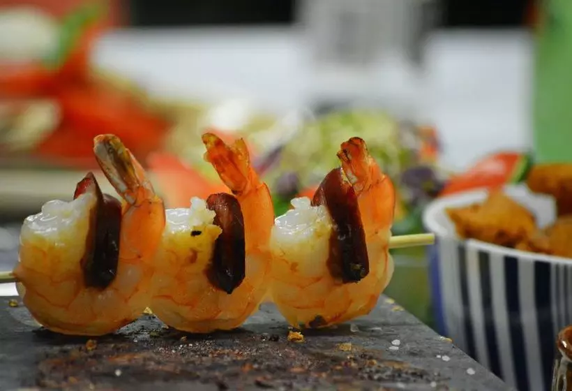 Fotos del hotel Clarion Suites Ambassador:  21