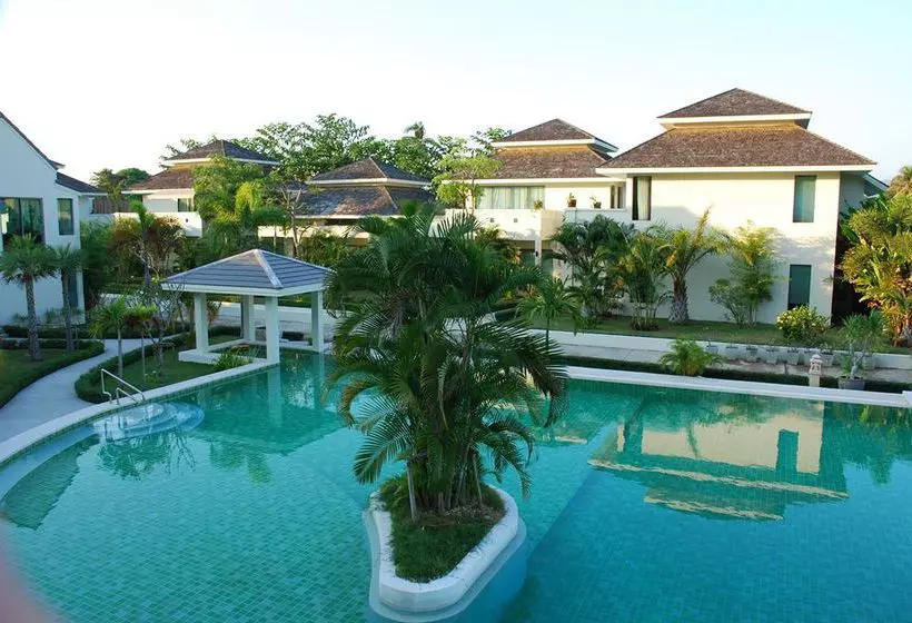 Fotos del hotel Akamai Village:  5