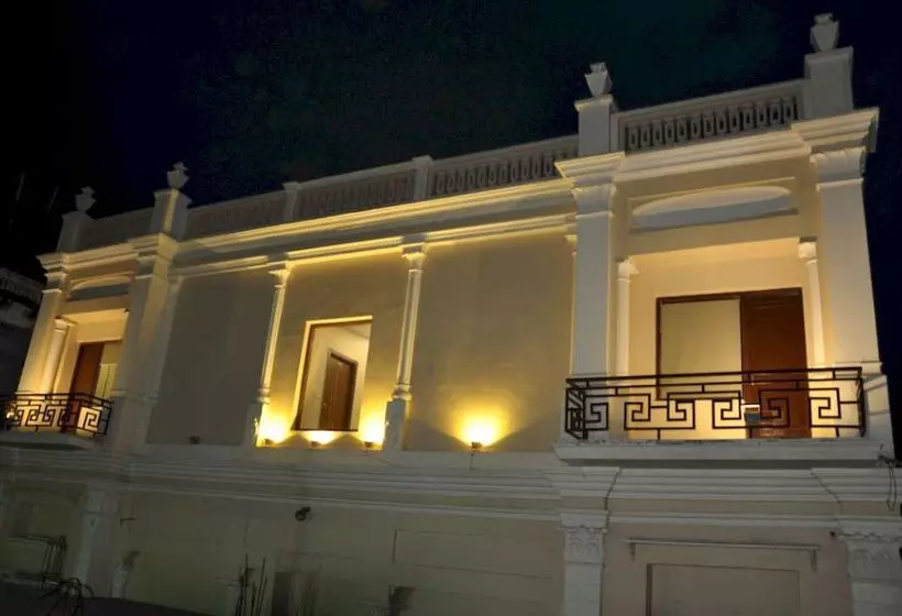 Fotos del hotel Capital O 1044  Vintage Basera:  8