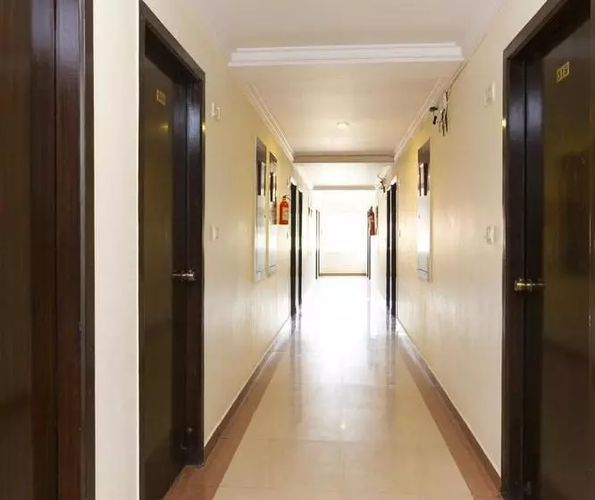 Fotos del hotel Oyo Rooms Mg Road Trinity Circle:  2