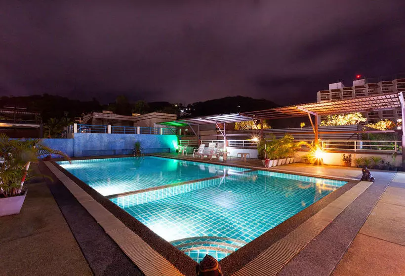 Fotos del hotel Larn Park Resortel:  2