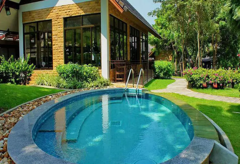 Fotos del hotel Patravana Resort:  3