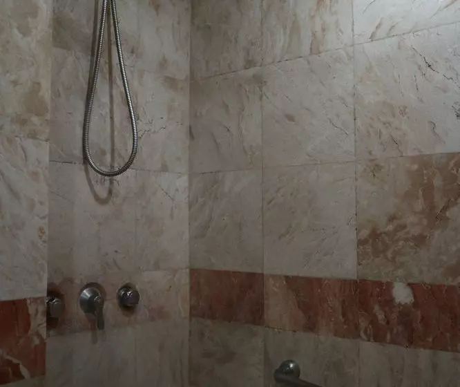 Fotos del hotel Sunrise Holiday Mansion:  12