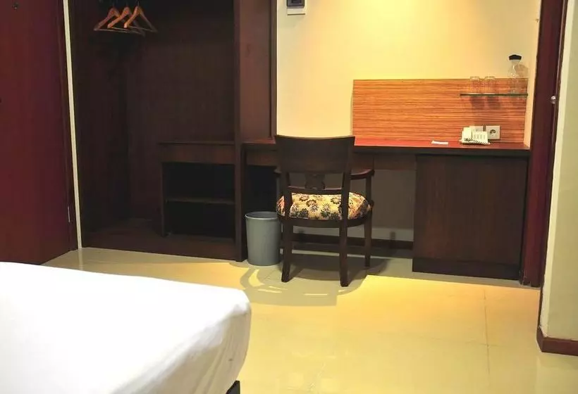 Fotos del hotel Capital O 1748 Thamrin Condotel:  13