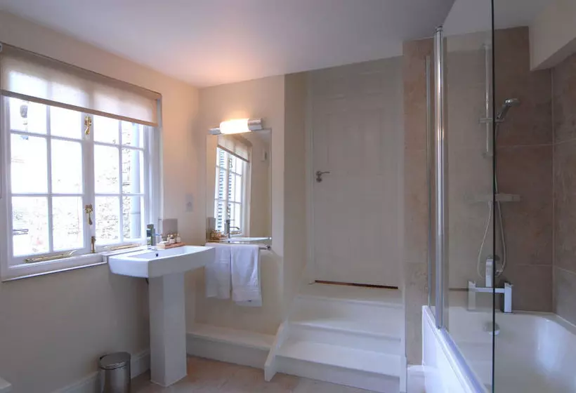 Fotos del hotel Serviced Guest Apartsuites The Unicorn:  5