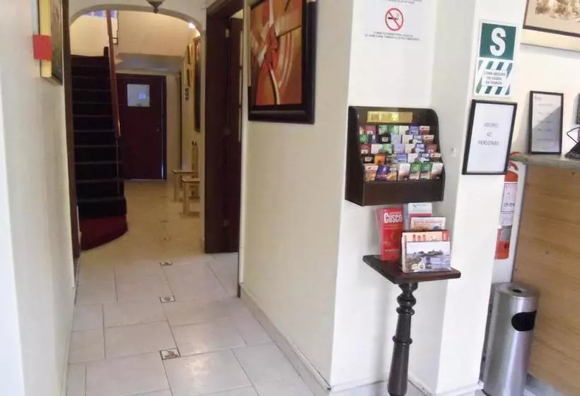 Fotos del hotel Ayenda Kontiki Miraflores:  11