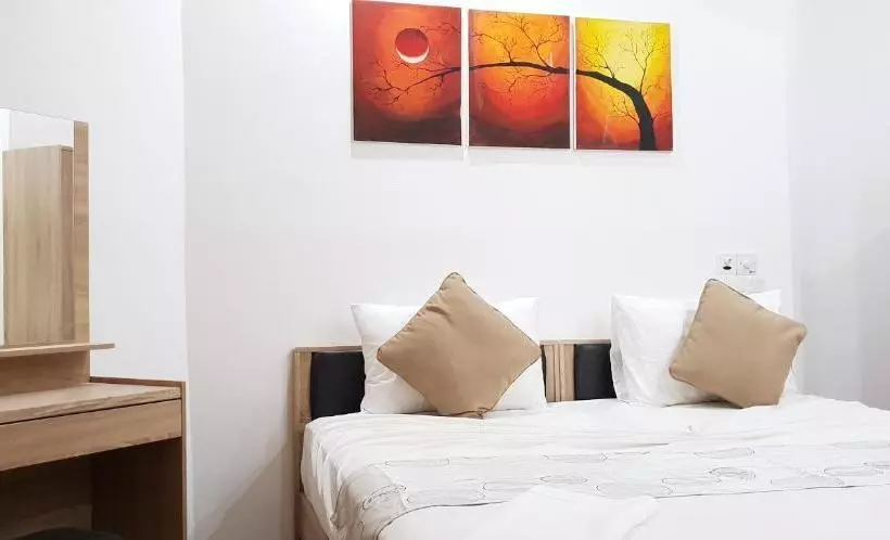 Fotos del hotel Arora Inn:  13