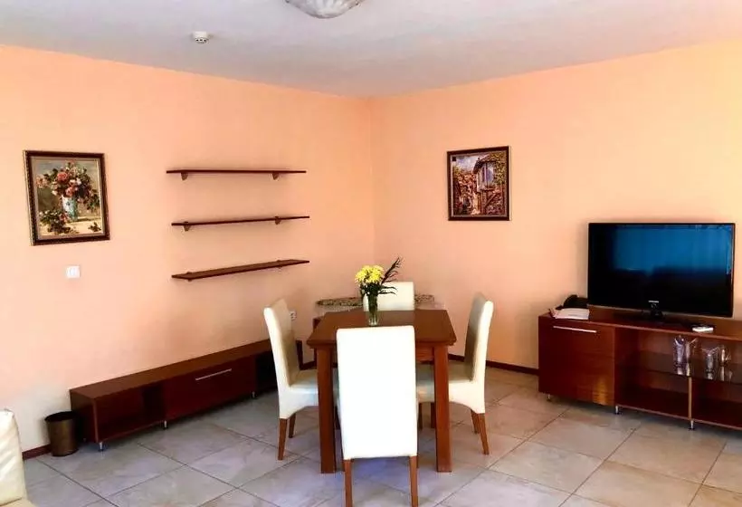 Fotos del hotel Arena Tarnovo:  15