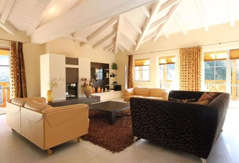 Fotos del hotel Avenida Residenz An Der Burg By Alpin Rentals:  2