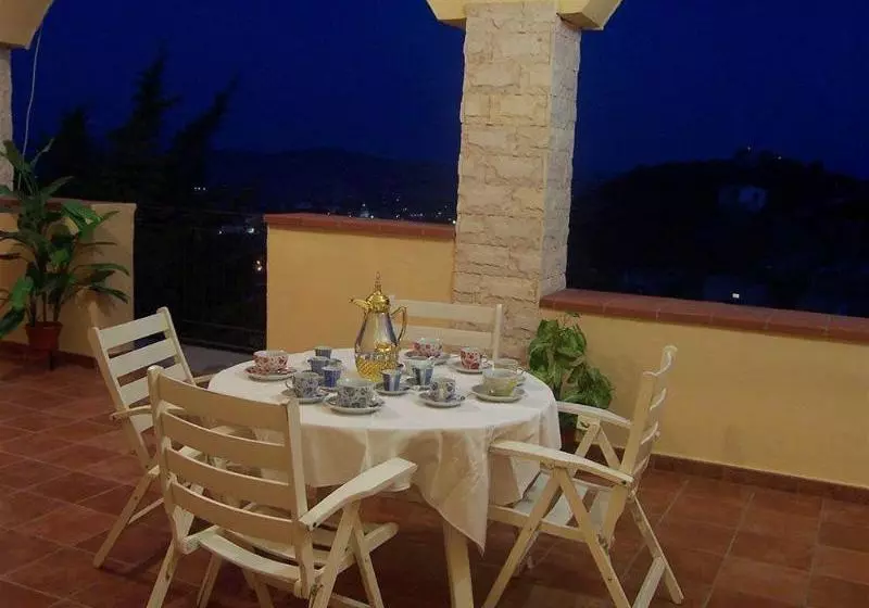 Fotos del hotel Villa Caltafaraci:  2