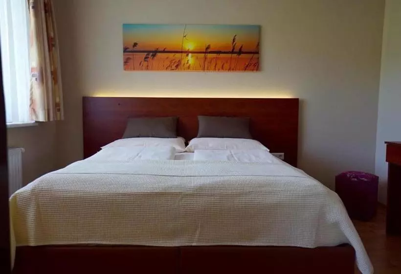 Fotos del hotel Appartment Alpensee:  8