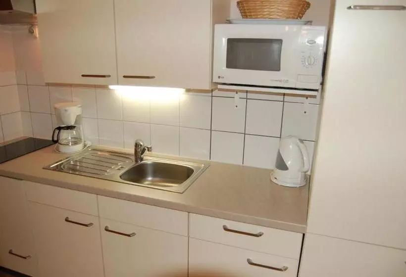 Fotos del hotel Appartment Alpensee:  5