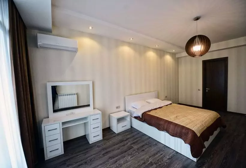 Fotos del hotel Royal Palace  Tbilisi:  8