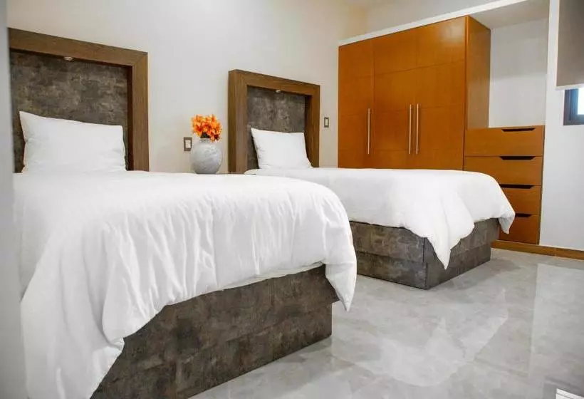 Fotos del hotel Tres Soles Apartments:  3