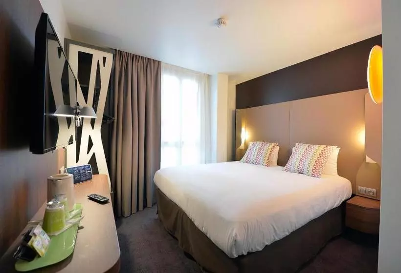 Fotos del hotel Campanile Paris  Clichy Centre:  17