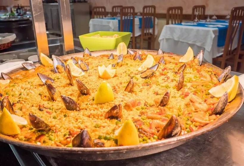 Fotos del hotel Checkin Montpalau:  17