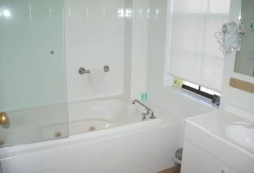 Fotos del hotel Aviators Lodge:  2