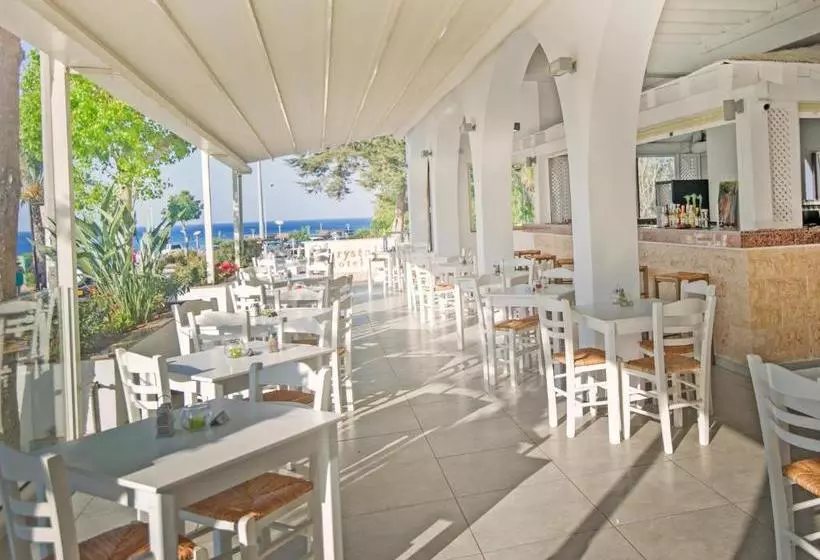 Fotos del hotel Chrystalla:  12