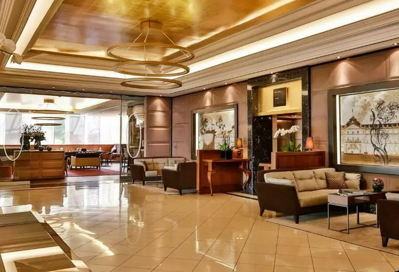 Fotos del hotel Althoff Hotel Am Schlossgarten:  3