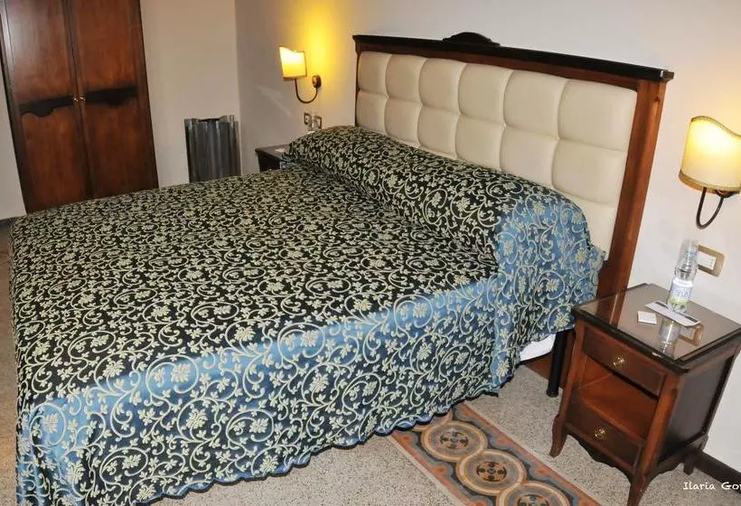 Fotos del hotel HHB Hotel:  7