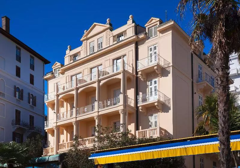 Fotos del hotel Lungomare Opatija:  7