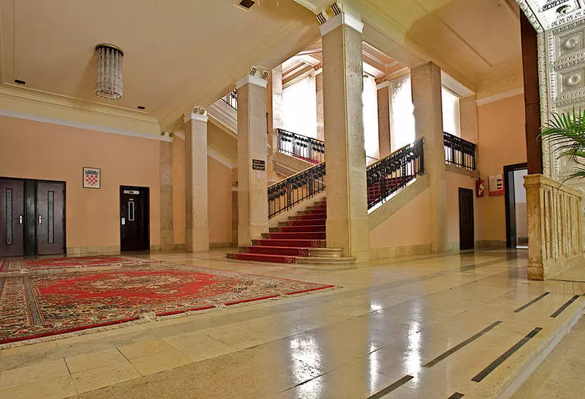 Fotos del hotel Riviera:  3