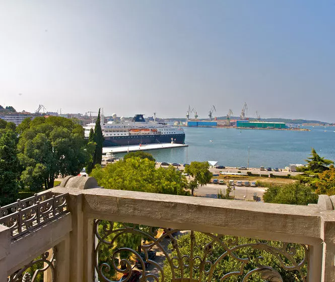 Fotos del hotel Riviera:  7