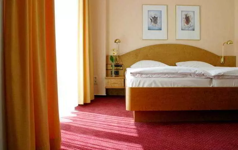 Fotos del hotel Kurfuerstendamm:  2