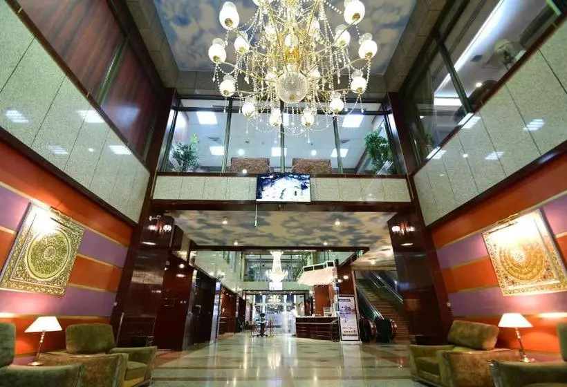 Fotos del hotel Luxurious Al Rawdah Suites:  5