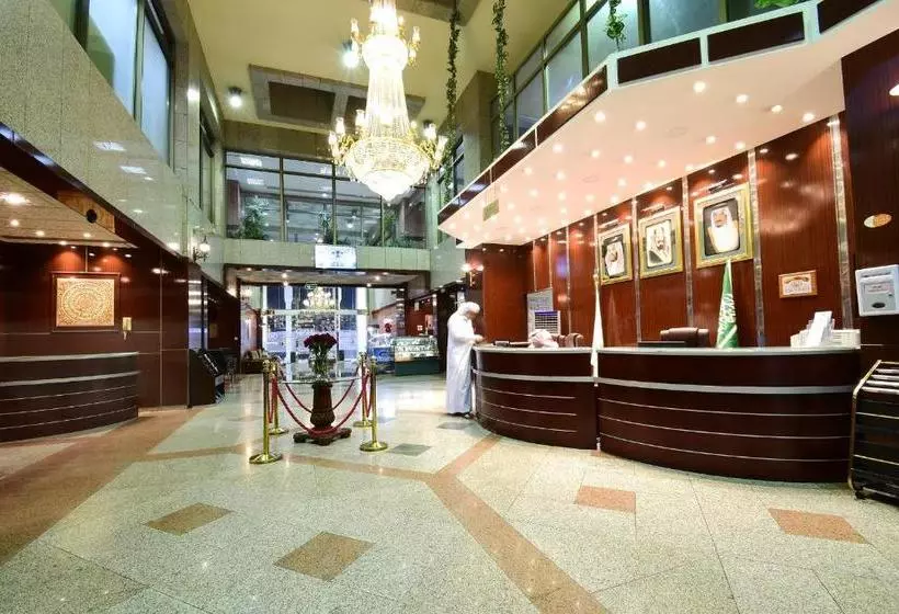 Fotos del hotel Luxurious Al Rawdah Suites:  9