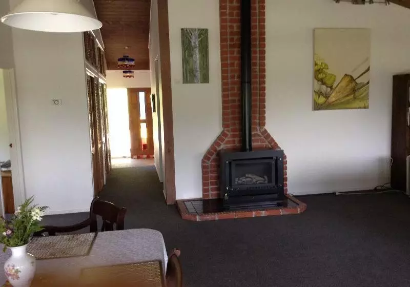 Waiotemarama Falls Lodge