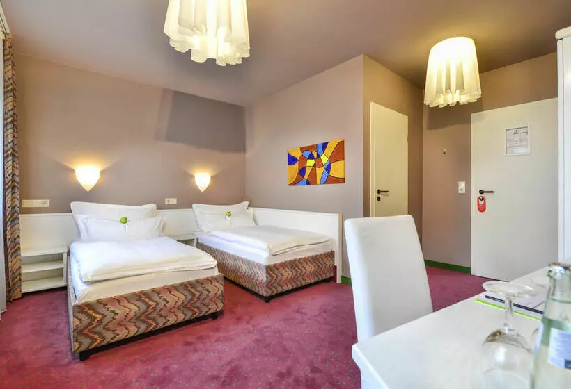 Fotos del hotel Airport Hotel By The New Yorker:  20