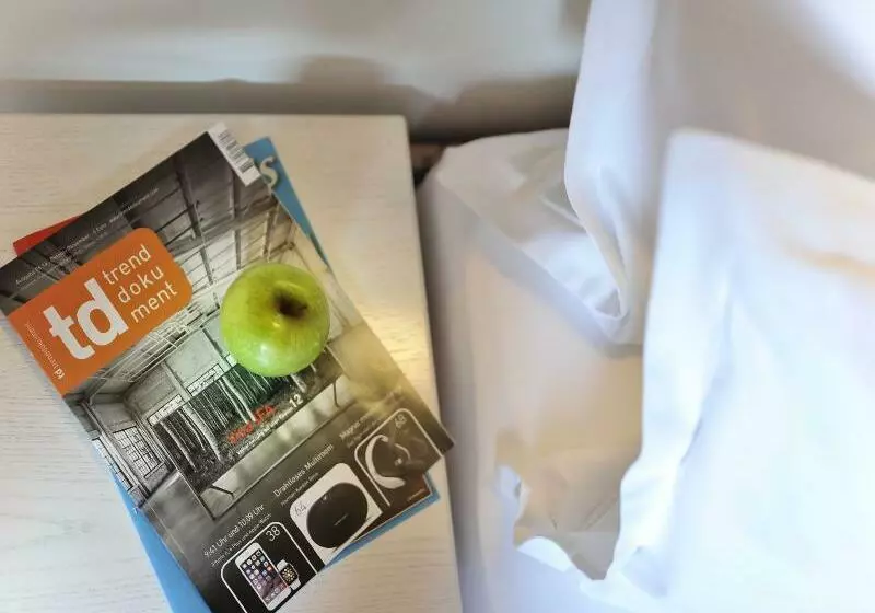 Fotos del hotel Airport Hotel By The New Yorker:  22