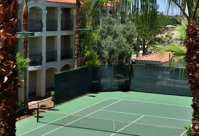 Fotos del hotel Club De Soleil All-suite Resort:  3