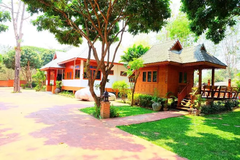 Fotos del hotel Rom Sak Resort:  6