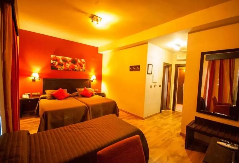 Fotos del hotel Atalaya De La Campiña:  11